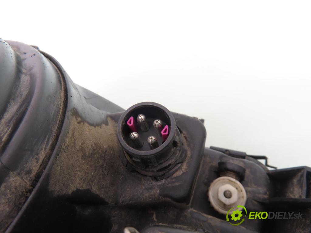 AUDI 80 (8C, B4) SEDAN 1992 66,00 2.0 90 - ABT 1984,00 světlo PP 14118400