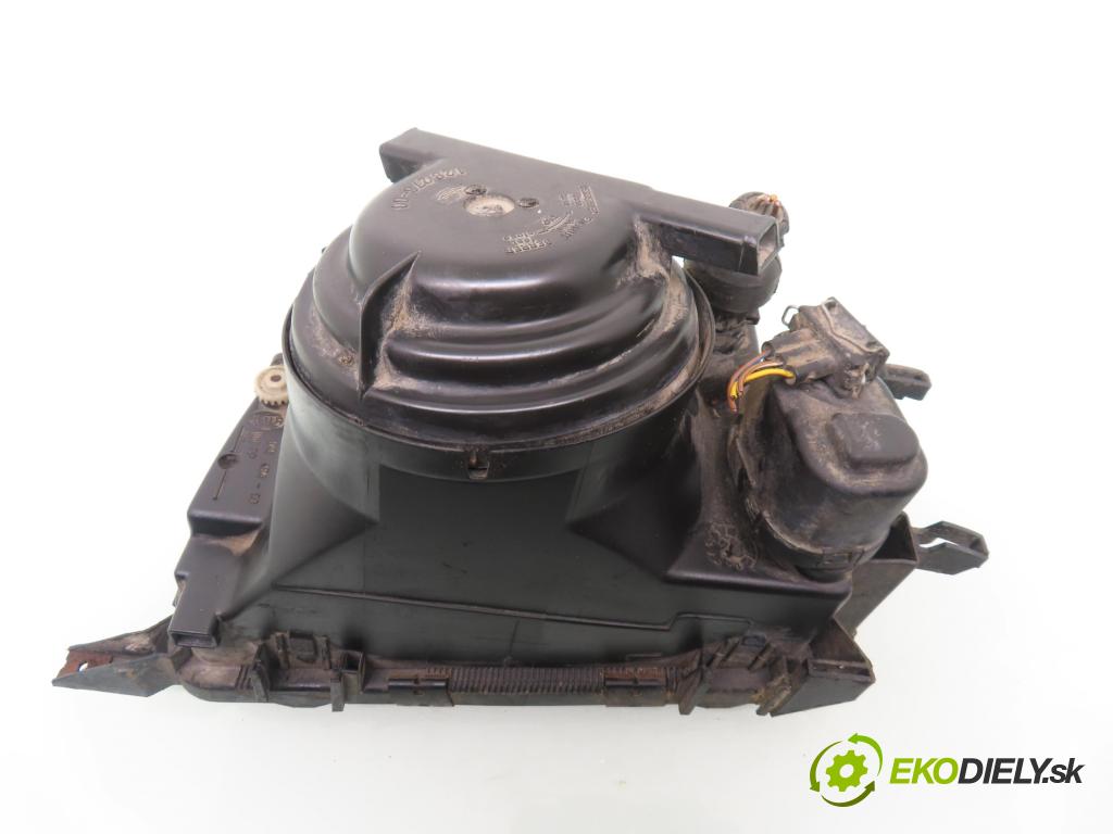 AUDI 80 (8C, B4) SEDAN 1992 66,00 2.0 90 - ABT 1984,00 světlo PP 14118400