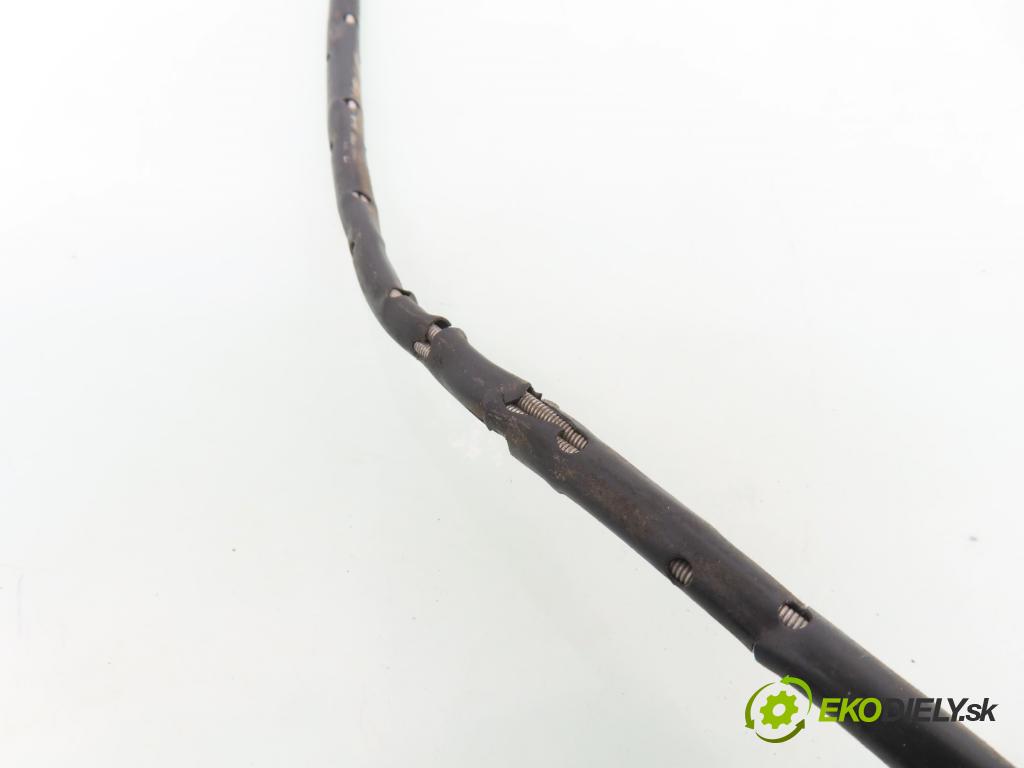 AUDI 80 (8C, B4) SEDAN 1992 66,00 2.0 90 - ABT 1984,00 zpětné zrcátko PM