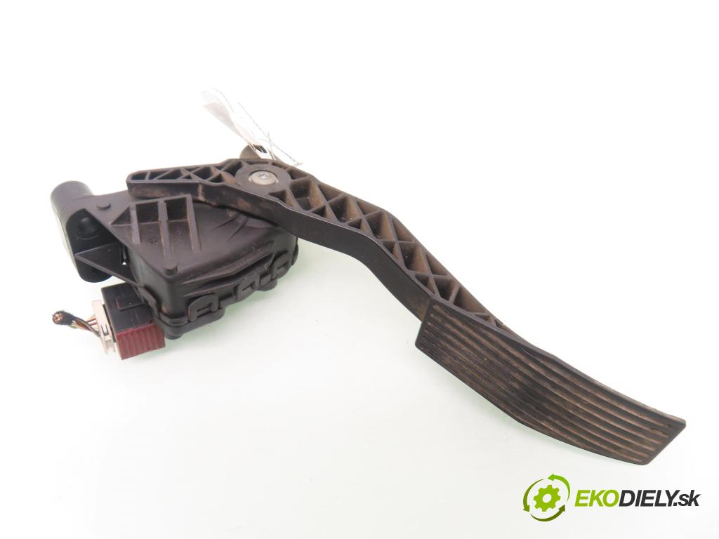 OPEL ASTRA H Kombi (A04) KOMBI 2007 74,00 1.9 CDTI - Z 19 DTL 1910,00 Potenciometer plynu 9157998BK (Potenciometer plynového pedálu)