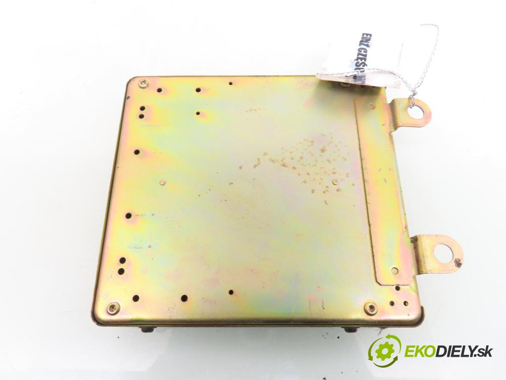 MITSUBISHI COLT V (CJ_, CP_) HB 1996 55,00 1.3 12V - 4G13 1299,00 řídící jednotka motora MD328466 ; E2T65775