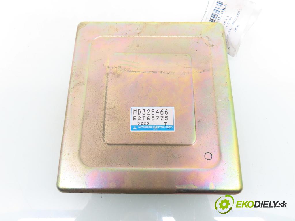 MITSUBISHI COLT V (CJ_, CP_) HB 1996 55,00 1.3 12V - 4G13 1299,00 řídící jednotka motora MD328466 ; E2T65775