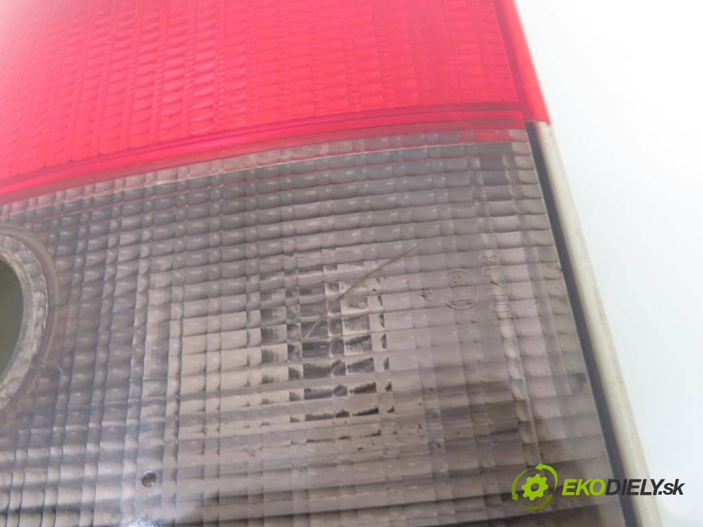 AUDI 80 (8C, B4) SEDAN 1992 66,00 2.0 90 - ABT 1984,00 světlo pravé zadní kufr 8A0945094