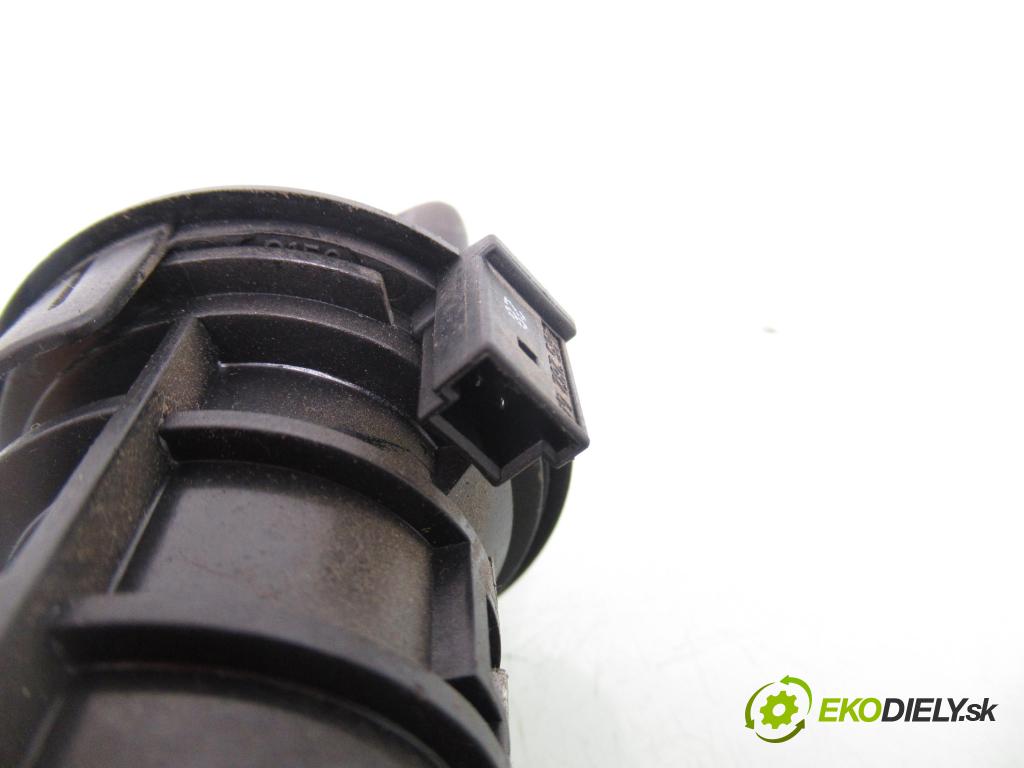 FIAT PANDA Van (169_) VAN 2006 40,00 1.1 - 187 A1.000 1108,00 spinačka 00468453610 ; 61027500 (Spínacia skrinka)