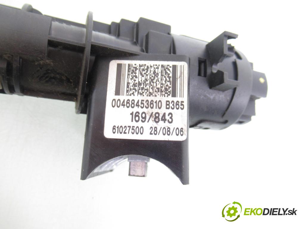 FIAT PANDA Van (169_) VAN 2006 40,00 1.1 - 187 A1.000 1108,00 spínačka 00468453610 ; 61027500 (Spínací skříňka)