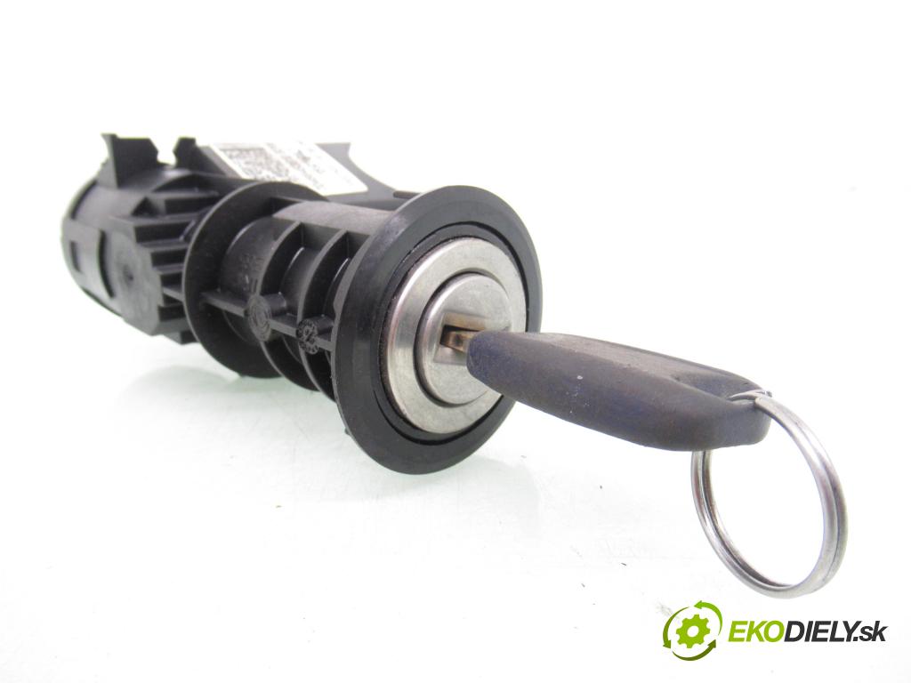 FIAT PANDA Van (169_) VAN 2006 40,00 1.1 - 187 A1.000 1108,00 spínačka 00468453610 ; 61027500 (Spínací skříňka)