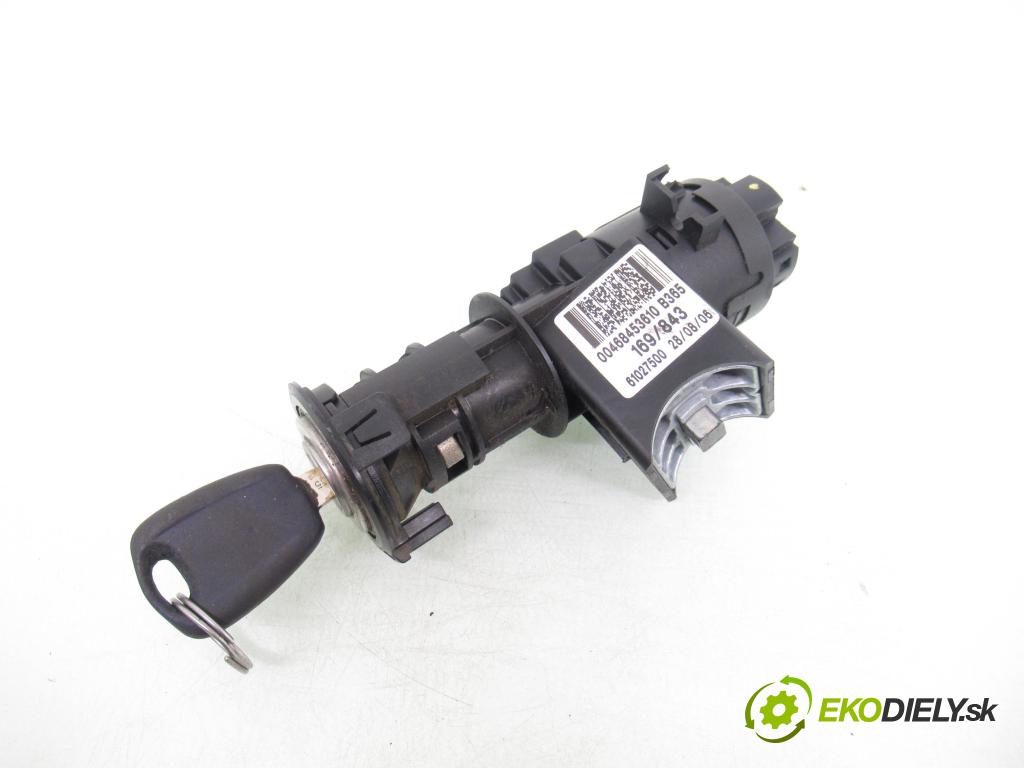 FIAT PANDA Van (169_) VAN 2006 40,00 1.1 - 187 A1.000 1108,00 spínačka 00468453610 ; 61027500 (Spínací skříňka)