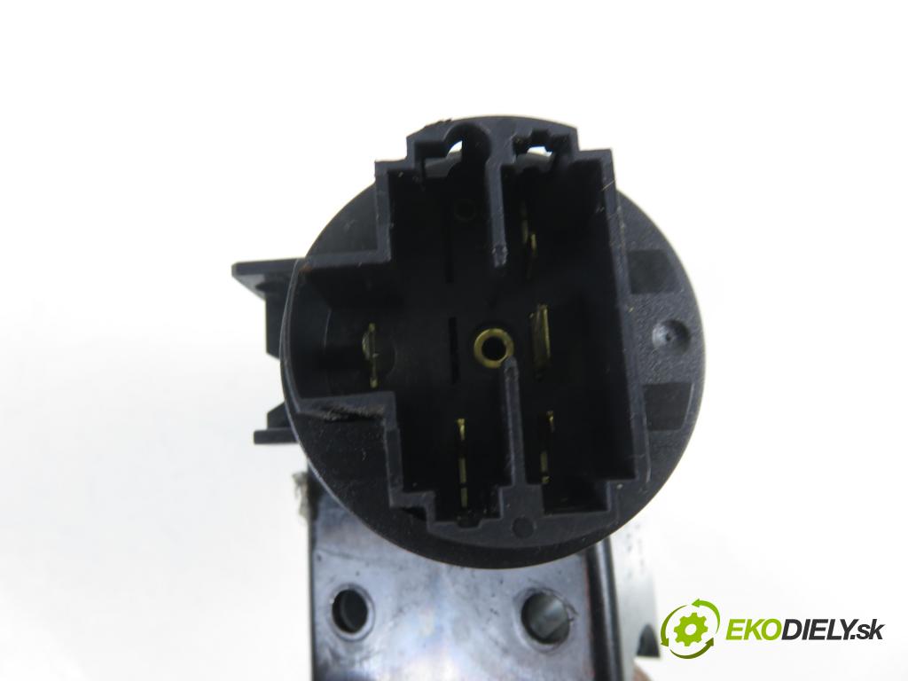 FIAT PANDA Van (169_) VAN 2006 40,00 1.1 - 187 A1.000 1108,00 spínačka 00468453610 ; 61027500 (Spínací skříňka)