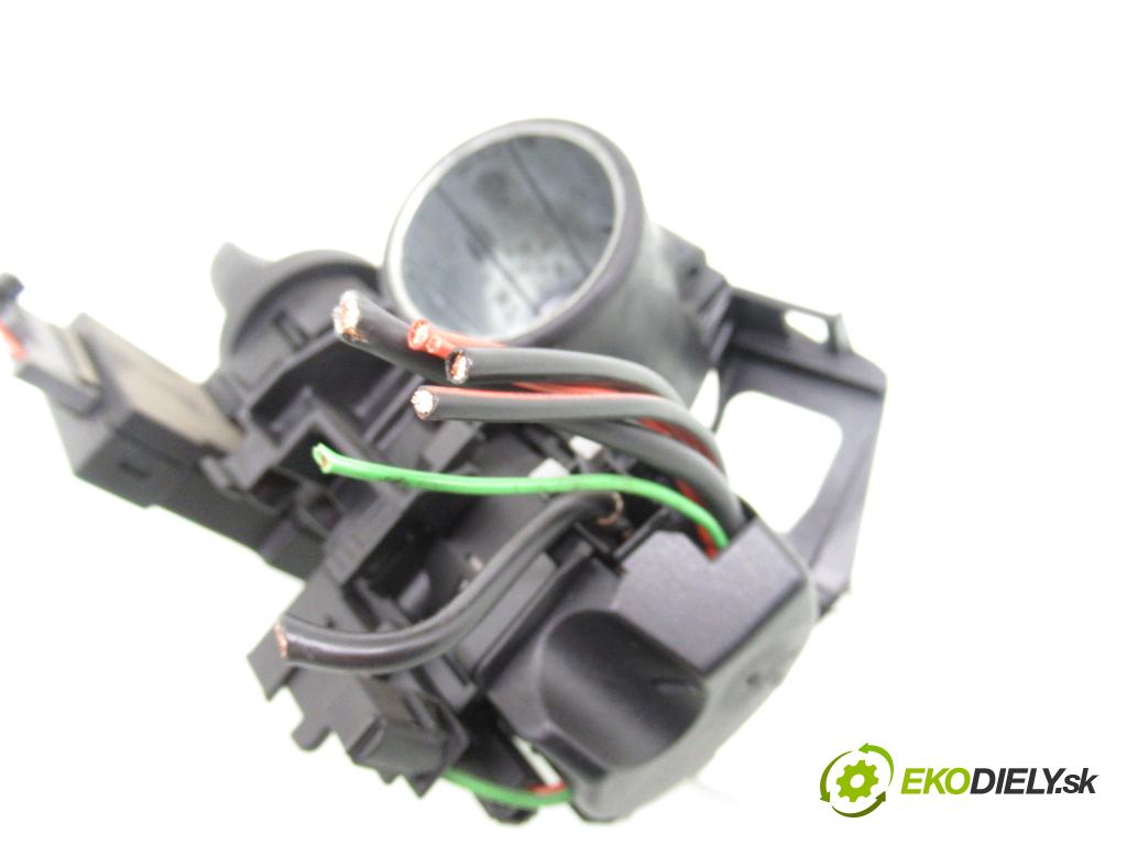 OPEL ASTRA G Kombi (T98) KOMBI 1999 60,00 2.0 DI - X 20 DTL 1995,00 spinačka 90589313 ; 90589389 ; 09131781 (Spínacia skrinka)