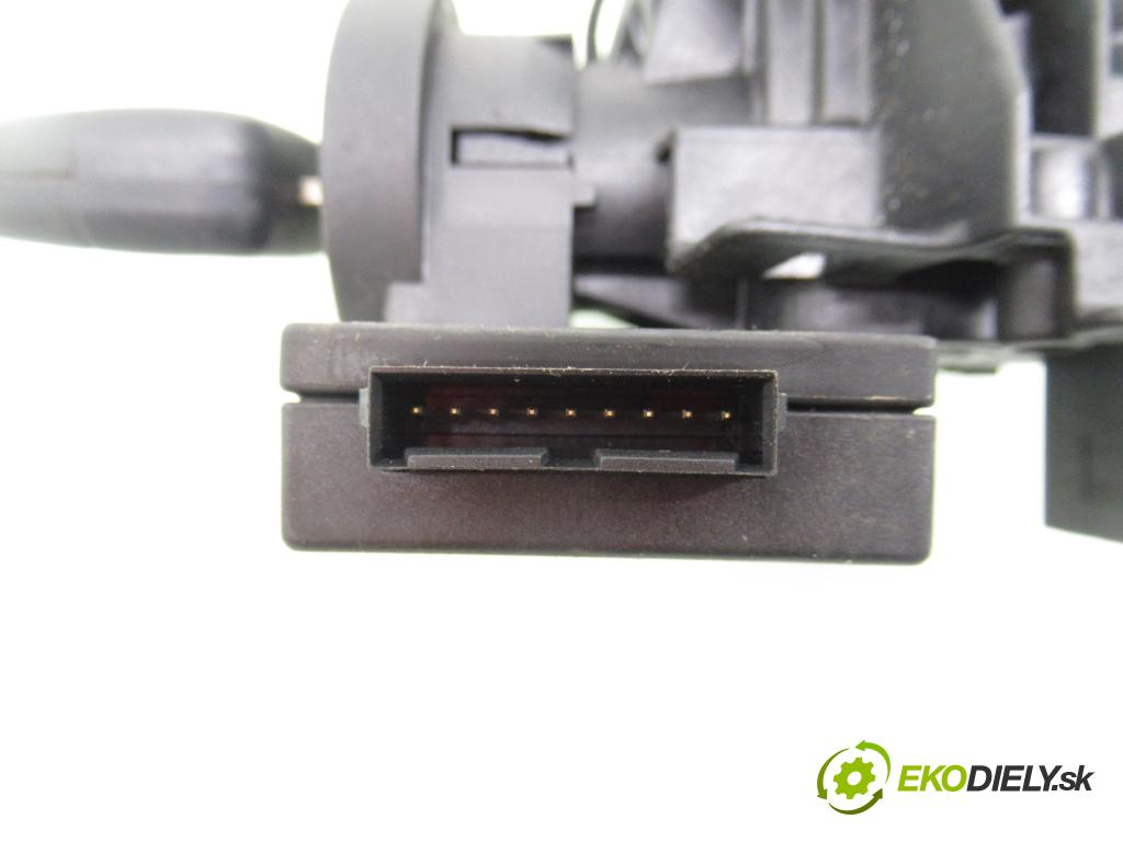 OPEL ASTRA G Kombi (T98) KOMBI 1999 60,00 2.0 DI - X 20 DTL 1995,00 spínačka 90589313 ; 90589389 ; 09131781 (Spínací skříňka)