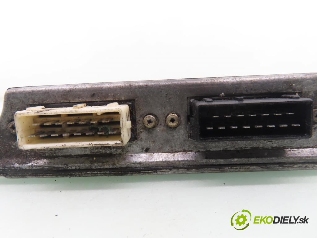 CITROEN XANTIA Break (X2) KOMBI 2000 66,00 2.0 HDI 90 - RHY (DW10TD) 1997,00 řídící jednotka nápravy 9631808480 ; 73813002