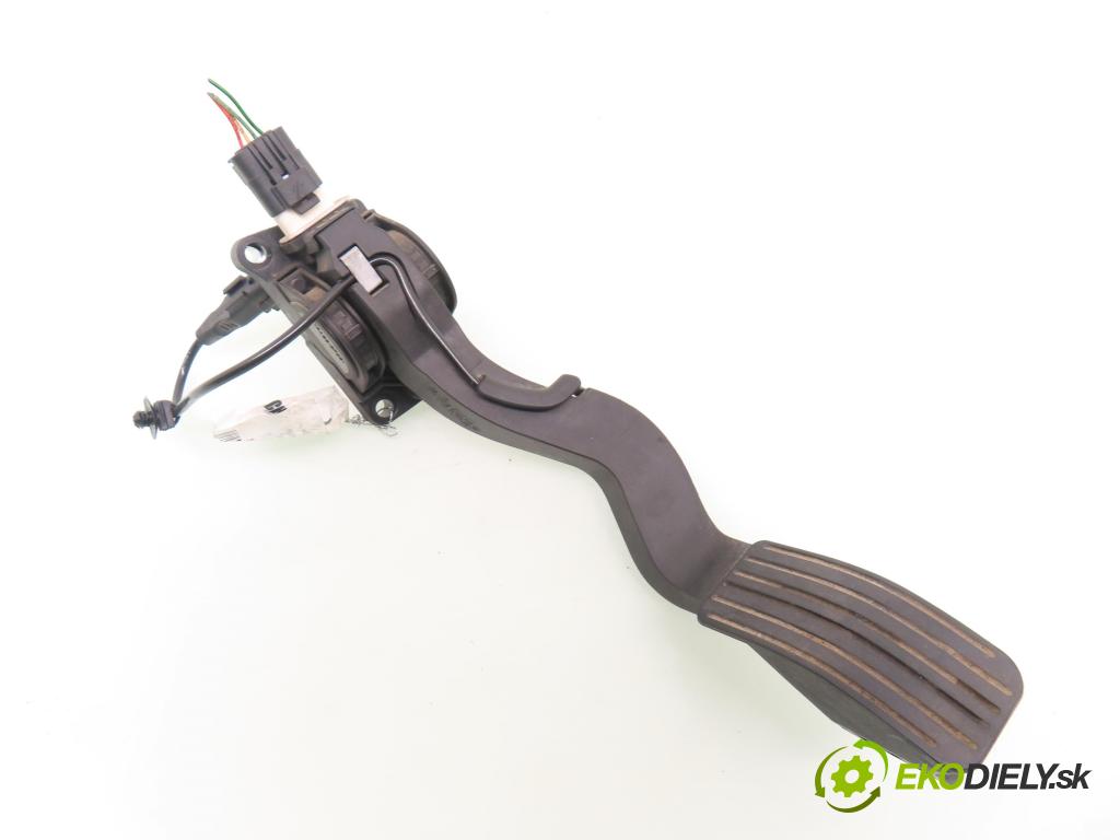 CITROEN C4 I (LC_) HB 2005 66,00 1.6 HDi - 9HX (DV6ATED4) 1560,00 Potenciometer plynu 0280755001 ; 9650889180 (Potenciometer plynového pedálu)