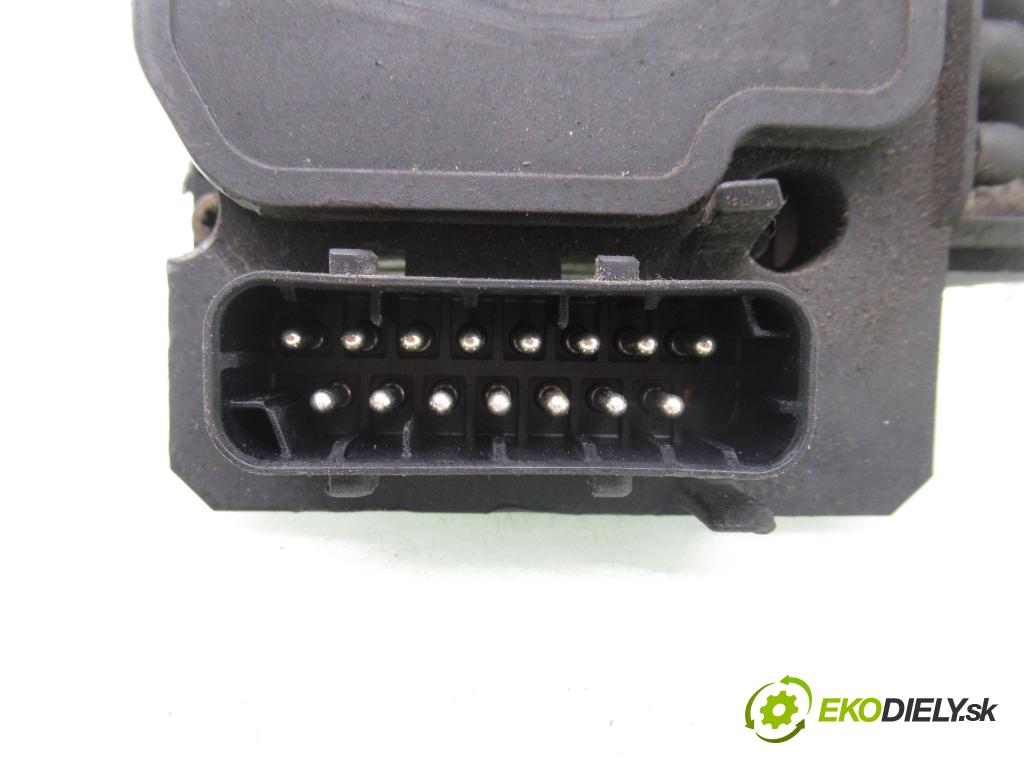 VW PASSAT B5 (3B2) SEDAN 2000 81,00 1.9 TDI - AVG 1896,00 pumpa ABS 8E0614111T ; 0265202401 ; 0130108097 (Pumpa ABS)