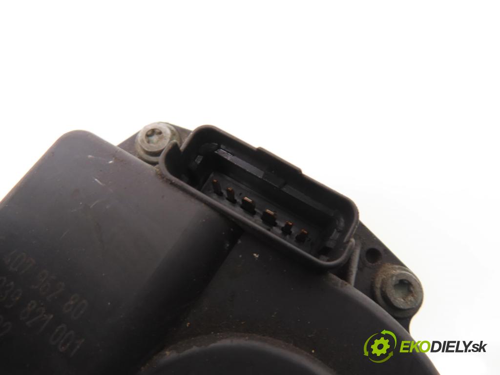 CITROEN C2 (JM_) HB 2007 50,00 1.4 - KFV (TU3JP) 1360,00 škrtíci klapka 9640796280 ; 408239821001 (Škrticí klapka)