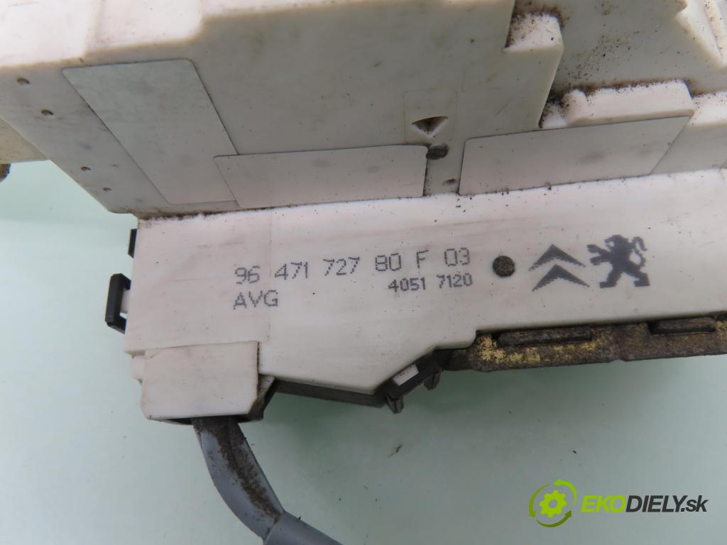 CITROEN C4 I (LC_) HB 2005 66,00 1.6 HDi - 9HX (DV6ATED4) 1560,00 zámok 9647172780F