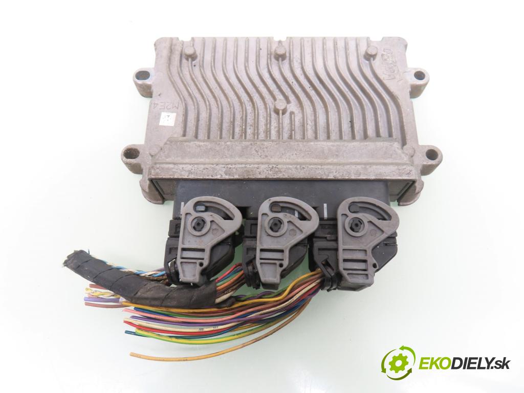 CITROEN C2 (JM_) HB 2007 50,00 1.4 - KFV (TU3JP) 1360,00 řídící jednotka motora SW9663306680 ; 215859329A