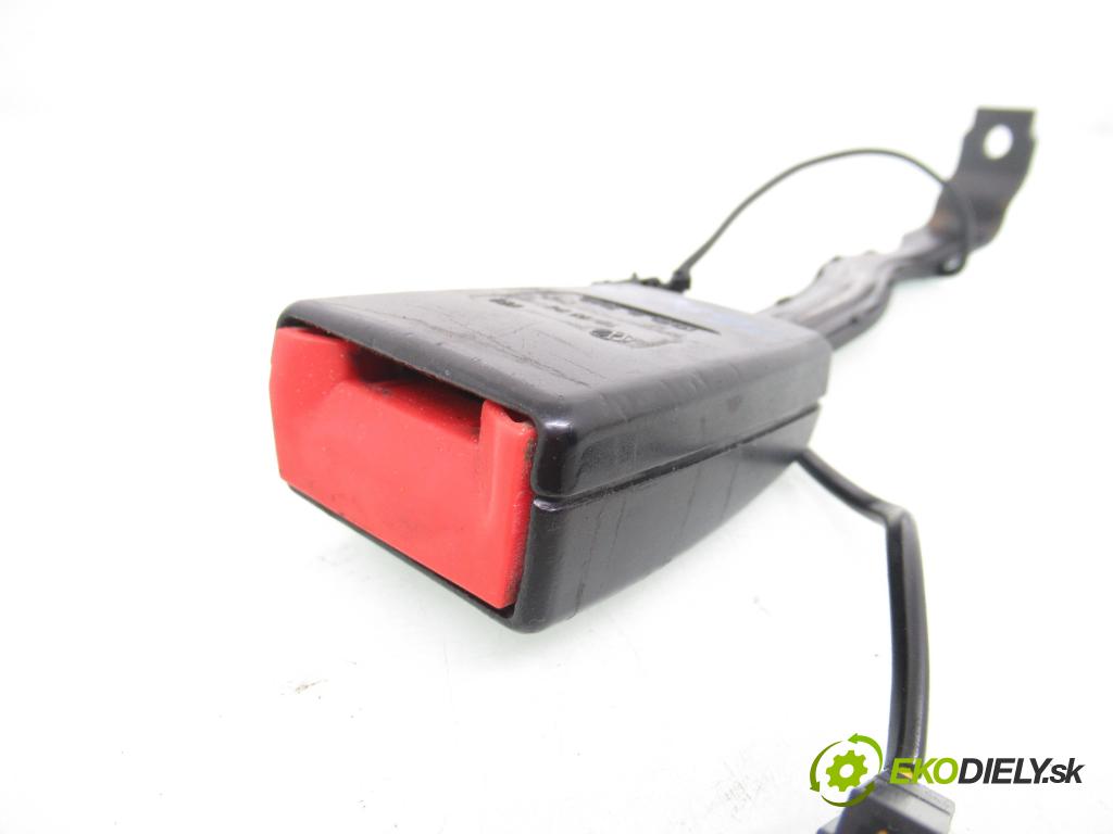 SEAT ALTEA (5P1) MINIVAN 2006 103,00 2.0 TDI 16V - BKD 1968,00 zapínače pásů PŘEDNÍ: 5P0857755B