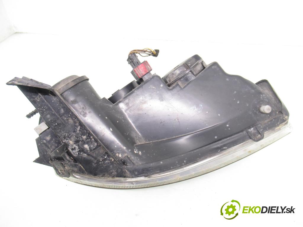 OPEL COMBO C KOMBIVAN 2002 48,00 1.7 DI 16V - Y 17 DTL 1686,00 Svetlo LP 206066B