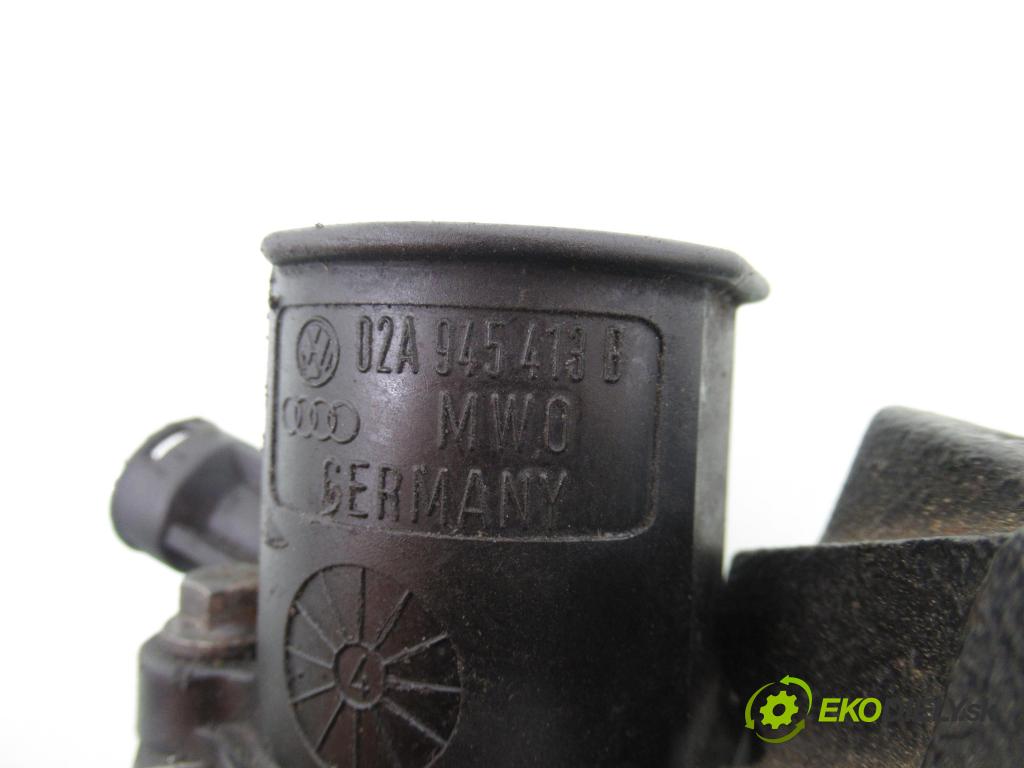 VW PASSAT B5 (3B2) SEDAN 2000 81,00 1.9 TDI - AVG 1896,00 Kulisa prevodovky 02A301232B ; 02A945413B