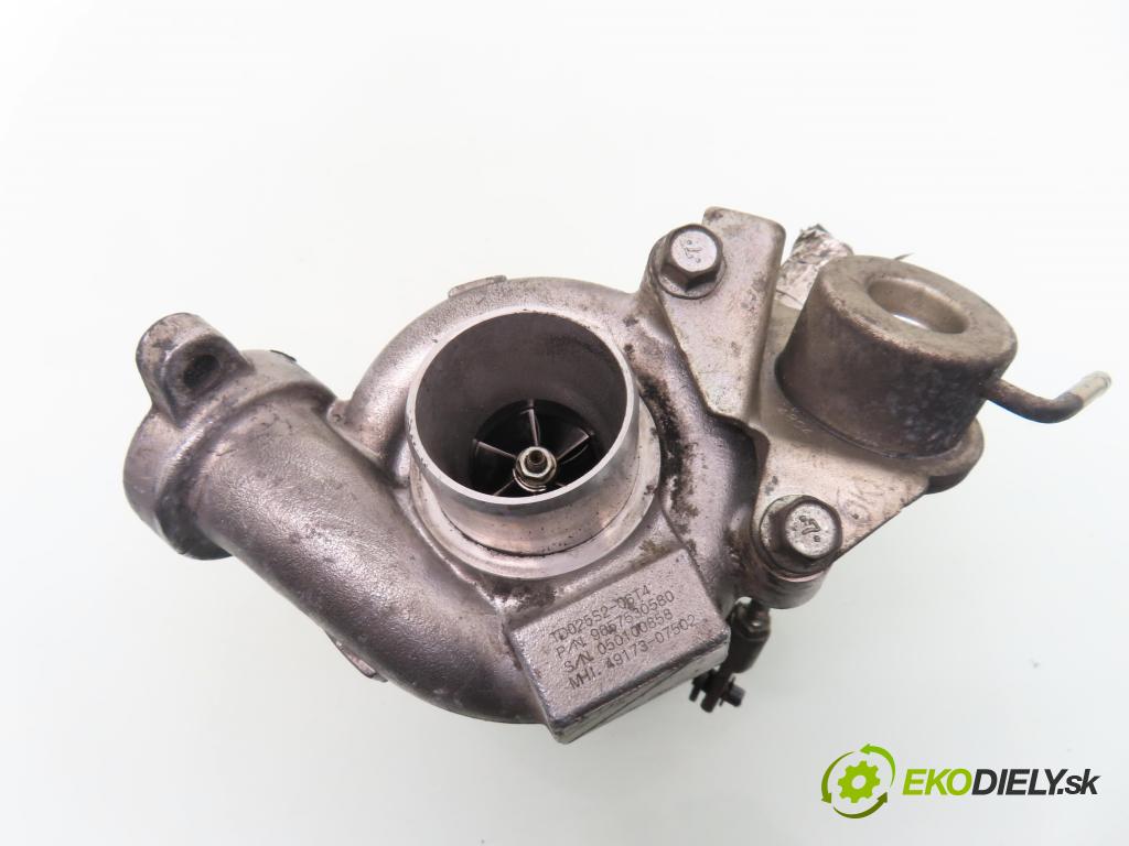 CITROEN C4 I (LC_) HB 2005 66,00 1.6 HDi - 9HX (DV6ATED4) 1560,00 Turbodúchadlo 9657530580 ; TD025S206T4 ; 4917307502 (Turbodúchadlo (kompletné))