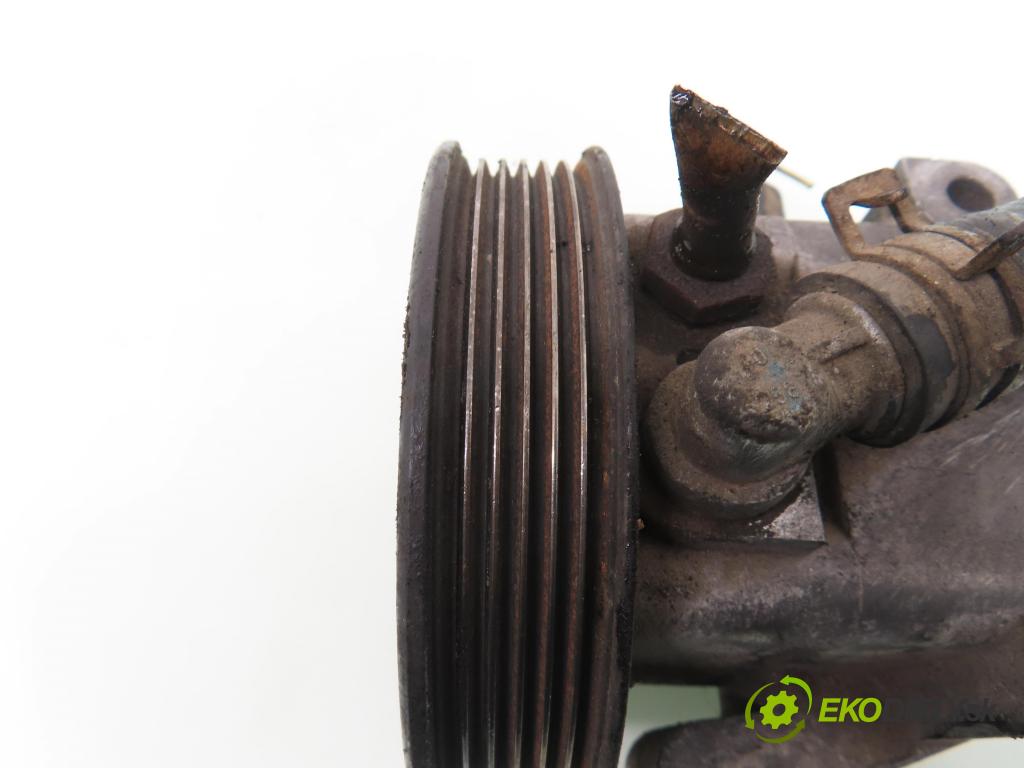 FORD FOCUS (DAW, DBW) HB 2002 74,00 1.6 16V 100 - FYDA 1596,00 pumpa servočerpadlo 7611332128 (Servočerpadlo)