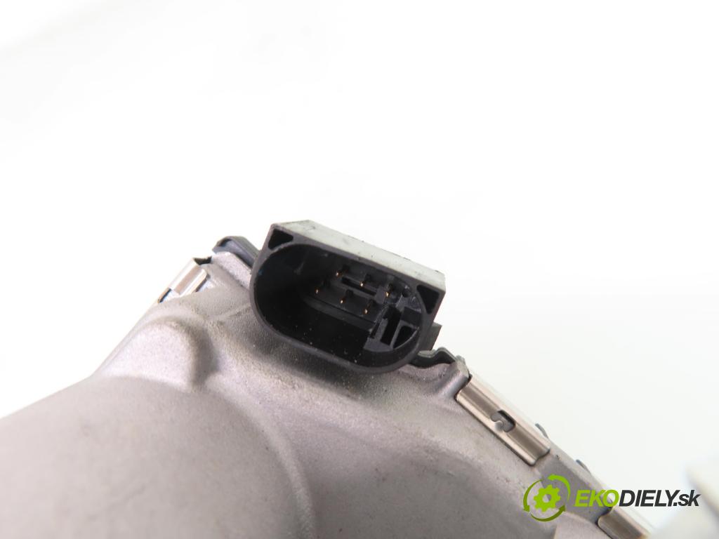 MERCEDES-BENZ KLASA C (W204) SEDAN 2008 115,00 C 180 Kompressor (204.046) - M 271.952 1796,00 Škrtiaca klapka  (Škrtiaca klapka)