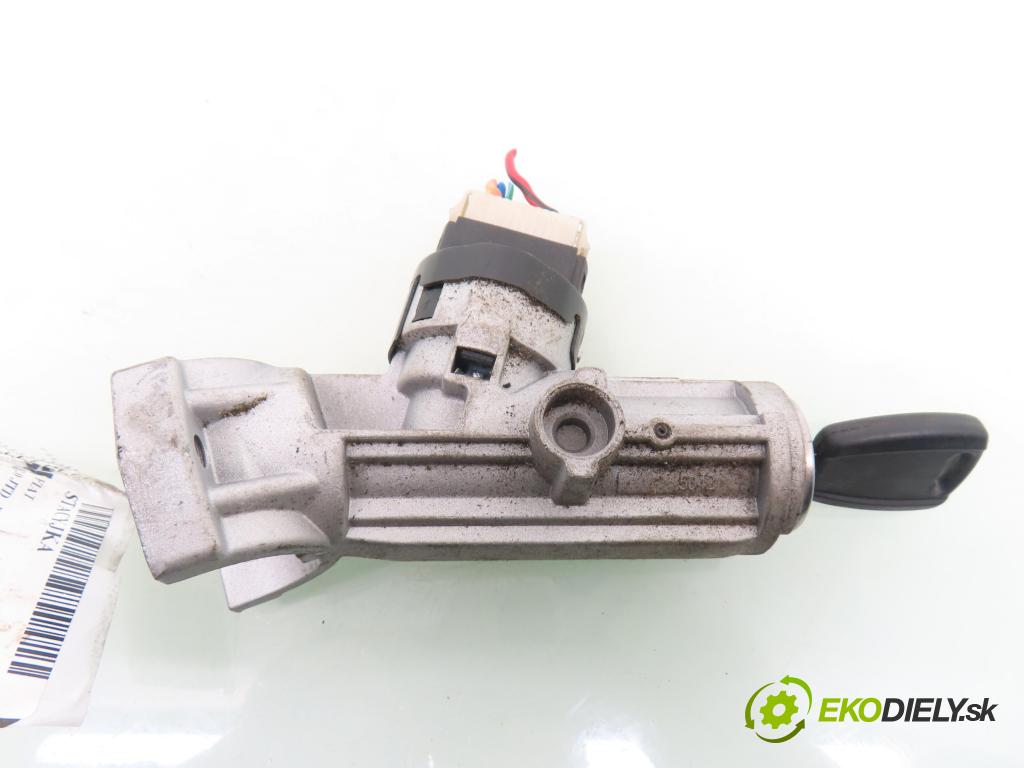 FIAT DUCATO Skrzynia (244_) FURGON 2005 62,00 2.0 JTD 8V 84 - RHV (PSA) 1997,00 spínačka  (Spínací skříňka)