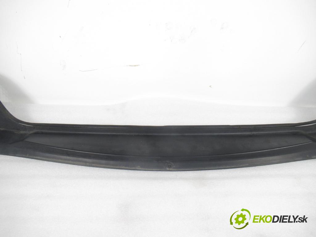 CITROEN C4 I (LC_) HB 2005 66,00 1.6 HDi - 9HX (DV6ATED4) 1560,00 Torpédo, plast pod čelné okno 96467935XT (Torpédo (plast pod čelným sklom))