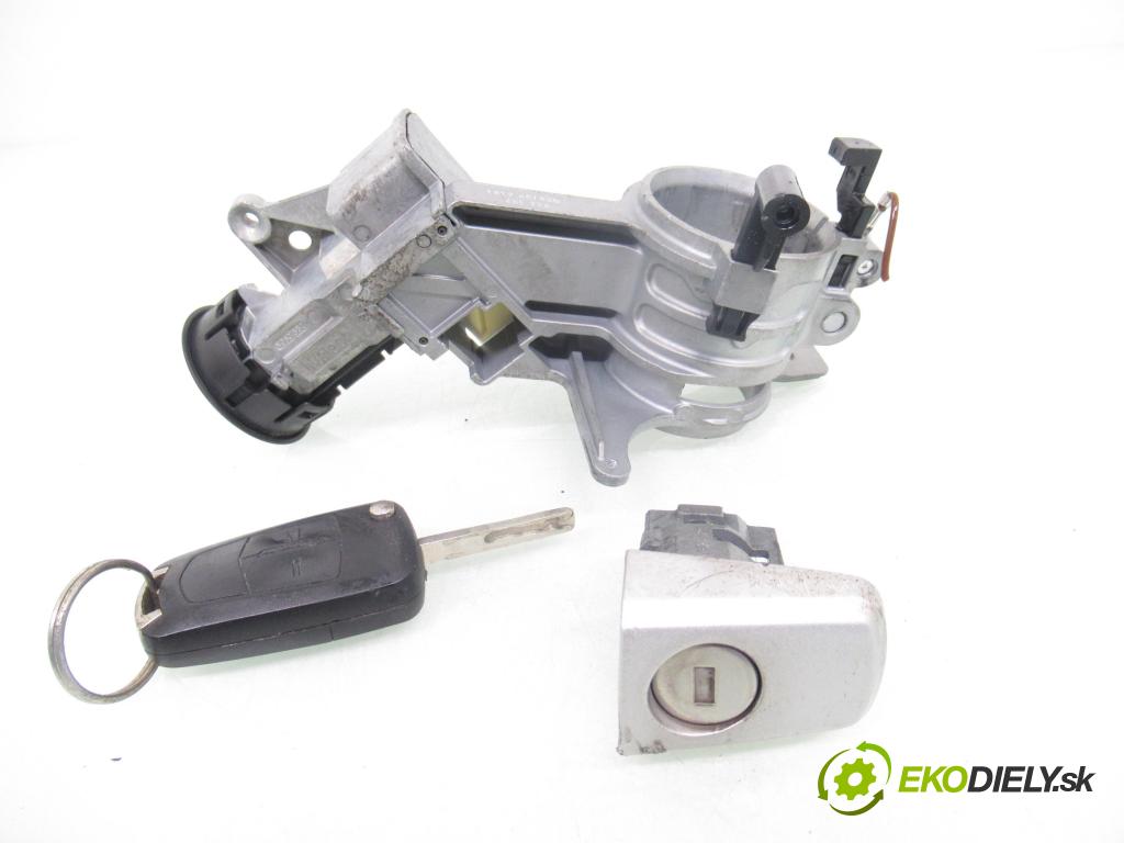 OPEL ASTRA H (A04) HB 2004 59,00 1.7 CDTI - Z 17 DTL 1686,00 spinačka / zámky N0501881 ; 2421430