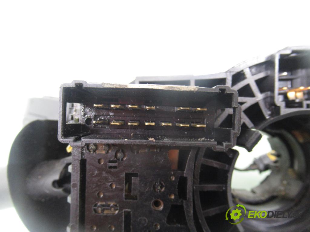 RENAULT TRAFIC II Skrzynia (FL) FURGON 2007 84,00 2.0 dCi 115 - M9R 780 1995,00 páčka/prepínač 8200490948 ; 93856810 ; 346027013