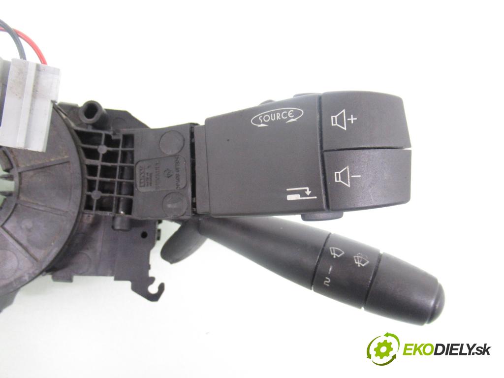 RENAULT TRAFIC II Skrzynia (FL) FURGON 2007 84,00 2.0 dCi 115 - M9R 780 1995,00 páčka/prepínač 8200490948 ; 93856810 ; 346027013