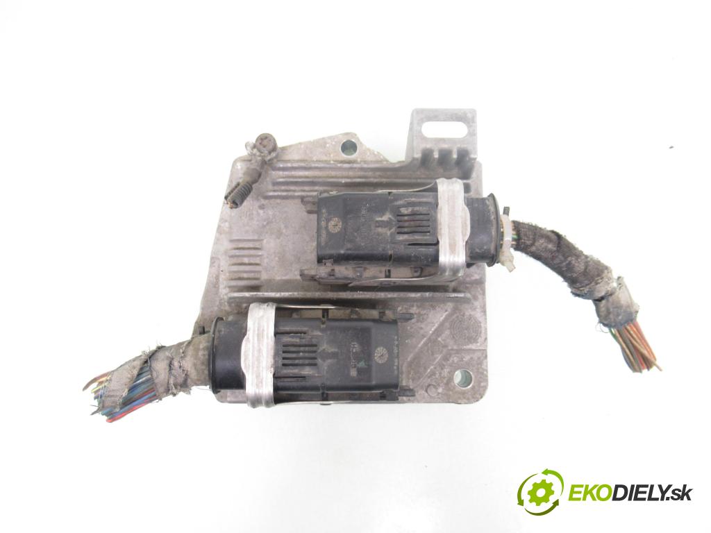 OPEL ASTRA H (A04) HB 2005 77,00 1.6 - Z 16 XEP 1598,00 spínačka / imobilizéra IMMO / řídící jednotka 12230740 ; 13180773 ; 13181662