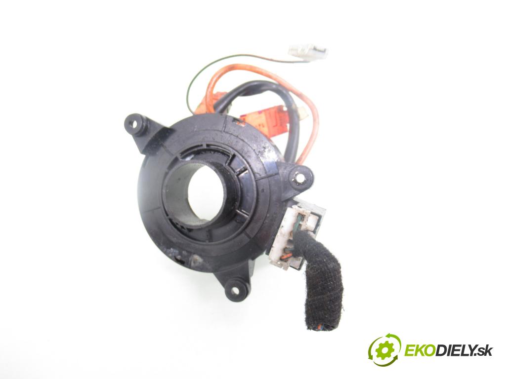 VOLVO S40 I (VS) SEDAN 2001 90,00 1.8 i - B 4184 SJ 1834,00 PÁSKA: air BAG 30638468