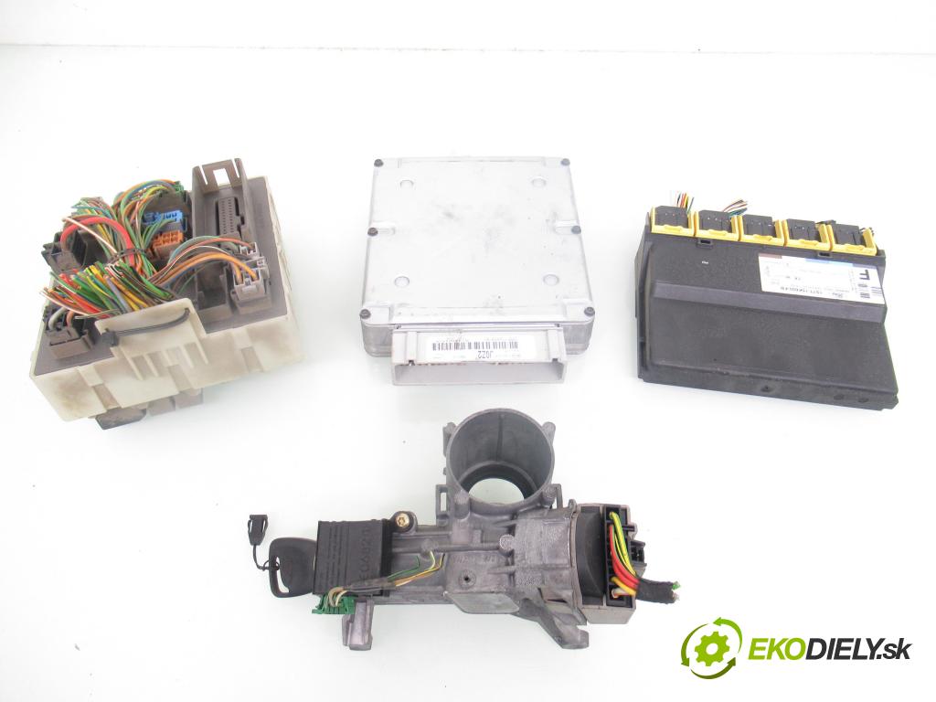 FORD FOCUS (DAW, DBW) HB 2002 74,00 1.6 16V 100 - FYDA 1596,00 spinačka / imobilizéra IMMO / Riadiaca jednotka 1M5F12A650BD ; 1S7T15K600FB ; 5WK48730C