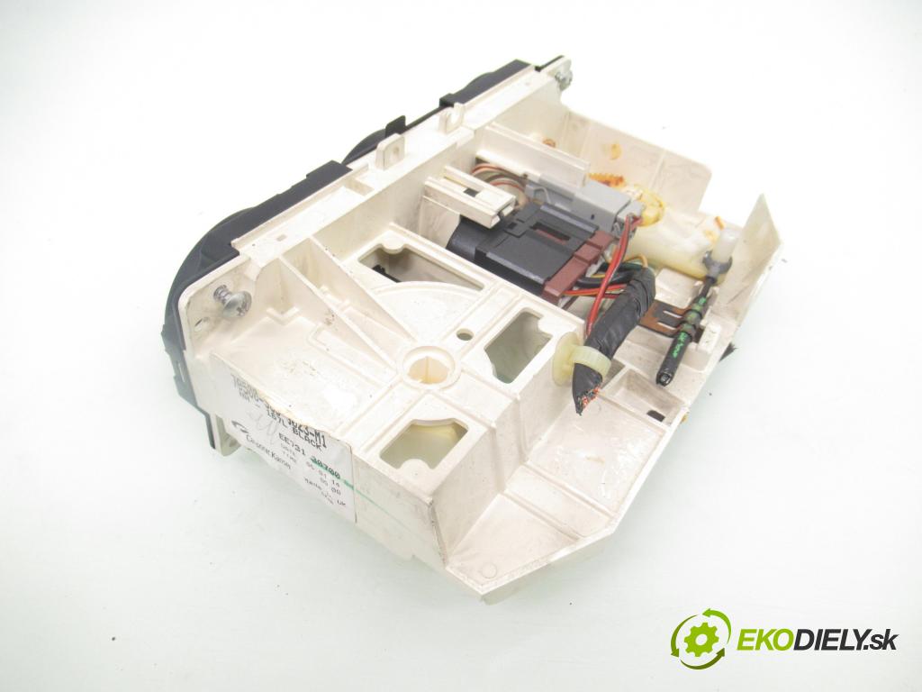 HONDA CIVIC VII Hatchback (EU, EP, EV) HB 2005 66,00 1.4 iS (EP1) 90 - D14Z6 1396,00 Panel kúrenia 79500S6DG023M1