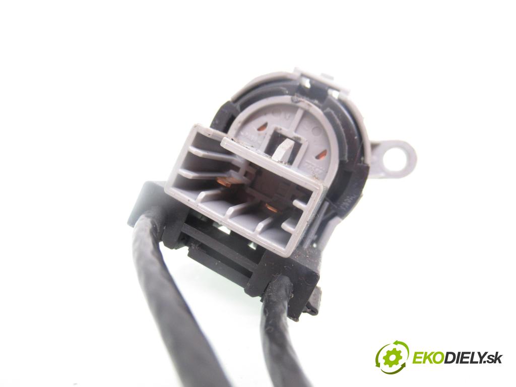 FORD FOCUS Turnier (DNW) KOMBI 2004 74,00 1.8 TDCi - FFDA 1753,00 Lanko panel kúrenia 2M5111504AA ; 2M5111503AA