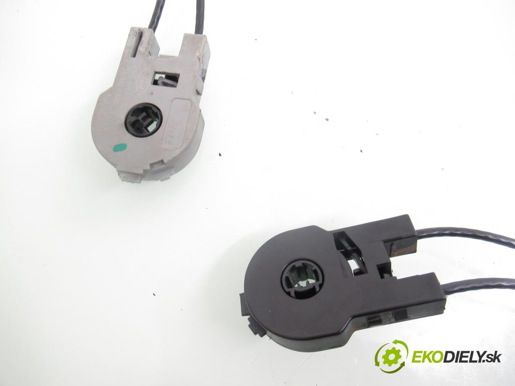 FORD FOCUS Turnier (DNW) KOMBI 2004 74,00 1.8 TDCi - FFDA 1753,00 Lanko panel kúrenia 2M5111504AA ; 2M5111503AA