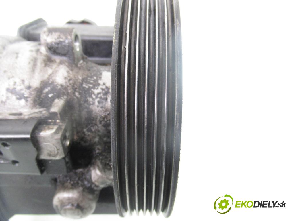 PEUGEOT 206 liftback (2A/C) HB 1999 55,00 1.4 i 75 -  KFX 1361,00 Pumpa servočerpadlo 9636868880 ; 26079836QN ; 26079884 (Servočerpadlo)