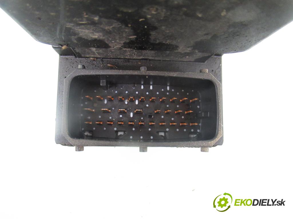 FORD TRANSIT Furgon (FA_ _) FURGON 2000 74,00 2.0 DI (FAE_, FAF_, FAG_) - ABFA 1998,00 pumpa ABS 0265220638 ; 1C152C285AF (Pumpa ABS)