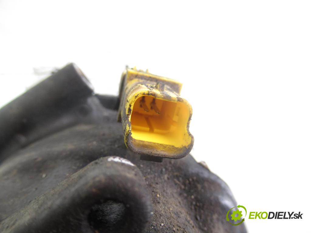 CITROEN C4 I (LC_) HB 2006 80,00 1.6 16V - NFU (TU5JP4) 1587,00 KOMPRESOR: klimatizácie 9651910980 (Kompresor klimatizácie)