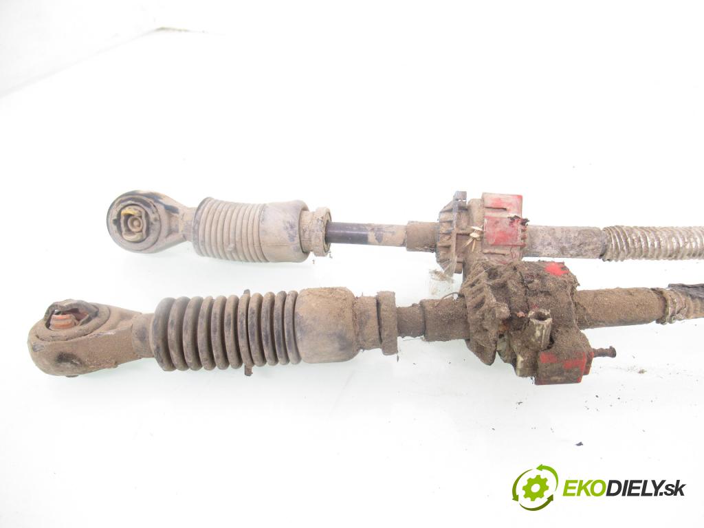 FORD TRANSIT Furgon (FA_ _) FURGON 2000 74,00 2.0 DI (FAE_, FAF_, FAG_) - ABFA 1998,00 ZVEDÁK: