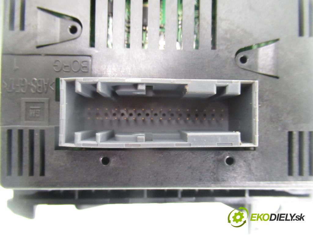 OPEL ASTRA H (A04) HB 2004 59,00 1.7 CDTI - Z 17 DTL 1686,00 RADIO CD 453116246 ; 317099190