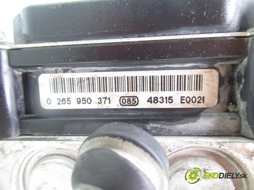 NISSAN PRIMERA (P12) LIFTBACK 2004 85,00 1.9 dCi - F9Q 1870,00 pumpa ABS 0265950371 ; 0265234146 (Pumpa ABS)