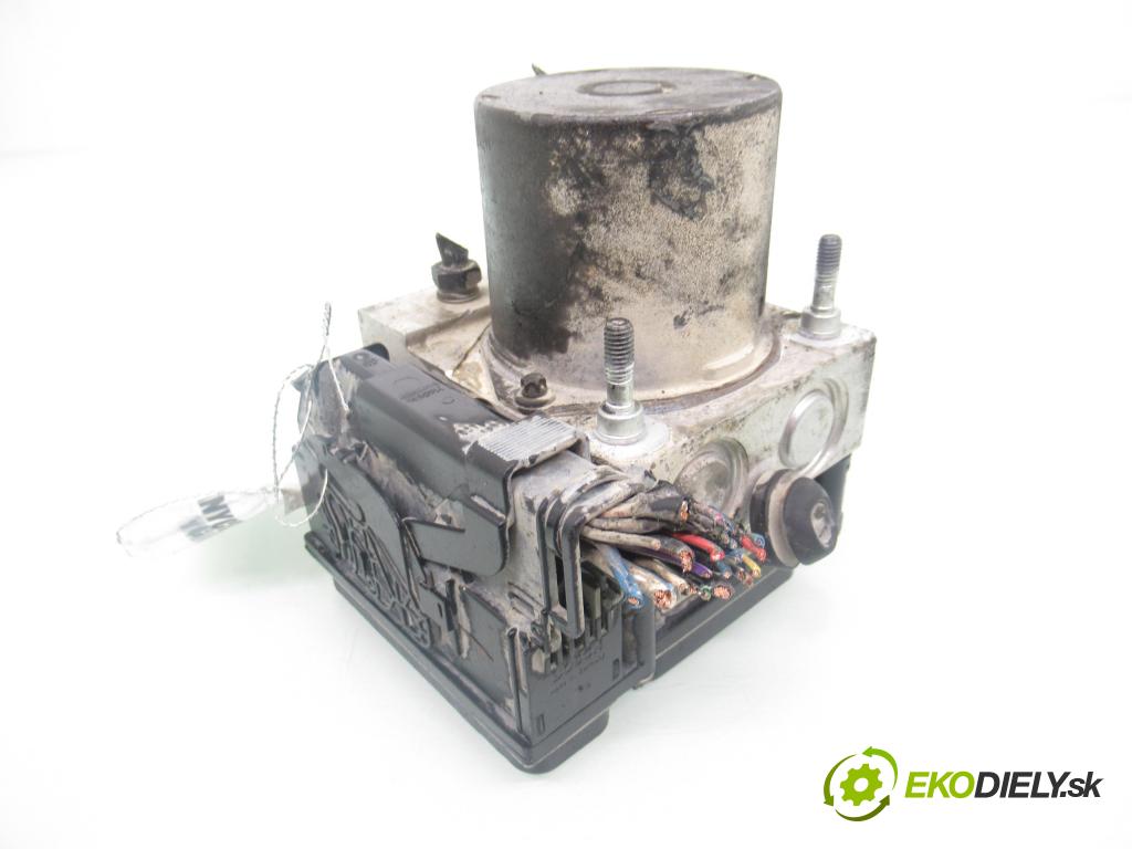 NISSAN PRIMERA (P12) LIFTBACK 2004 85,00 1.9 dCi - F9Q 1870,00 Pumpa ABS 0265950371 ; 0265234146 (Pumpa ABS)