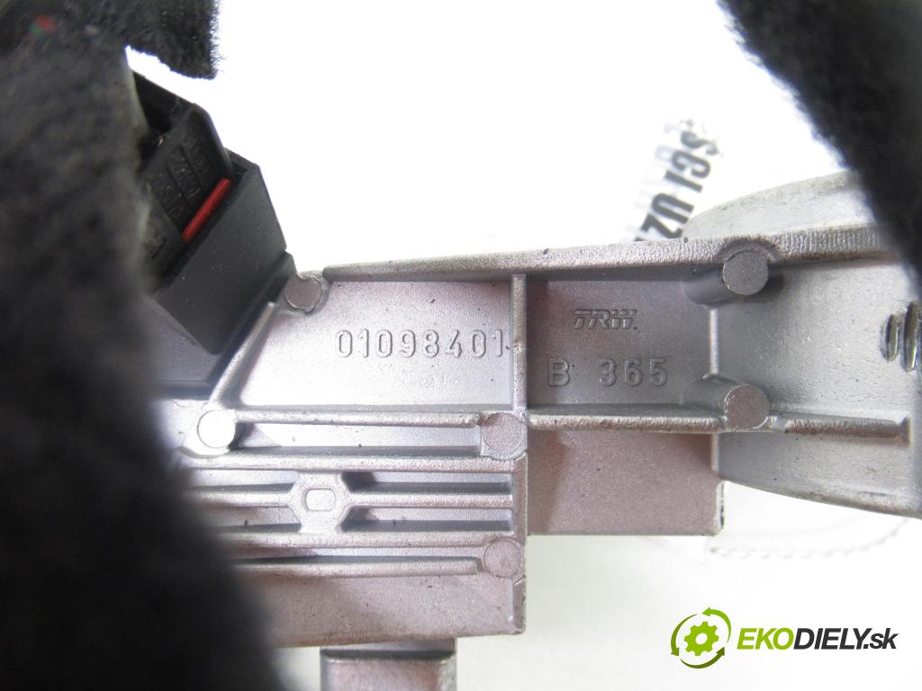 FIAT LINEA (323_) SEDAN 2008 66,00 1.3 D Multijet 90 1248,00 spinačka 01098401 ; 51799409 (Spínacia skrinka)