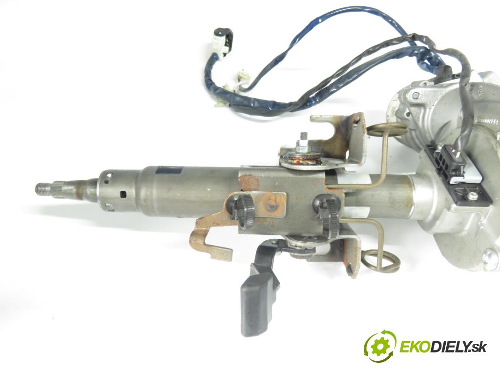 TOYOTA AURIS (_E15_) HB 2009 74,00 1.33 Dual-VVTi 101 - 1NR-FE 1329,00 serv/podporovanie elektrické 6900001818 ; 6900001798 ; 1129003261