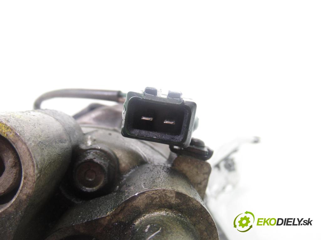 VW PASSAT B5 (3B2) SEDAN 1998 81,00 1.9 TDI - AVG 1896,00 KOMPRESOR: klimatizace 6N0820803B (Kompresor klimatizace)