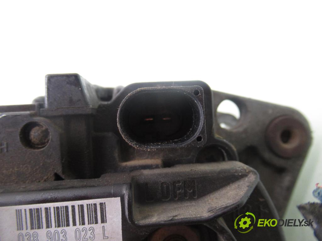 VW PASSAT B5 (3B2) SEDAN 1998 81,00 1.9 TDI - AVG 1896,00 Alternátor 038903023L ; 0124325001 (Alternátor)