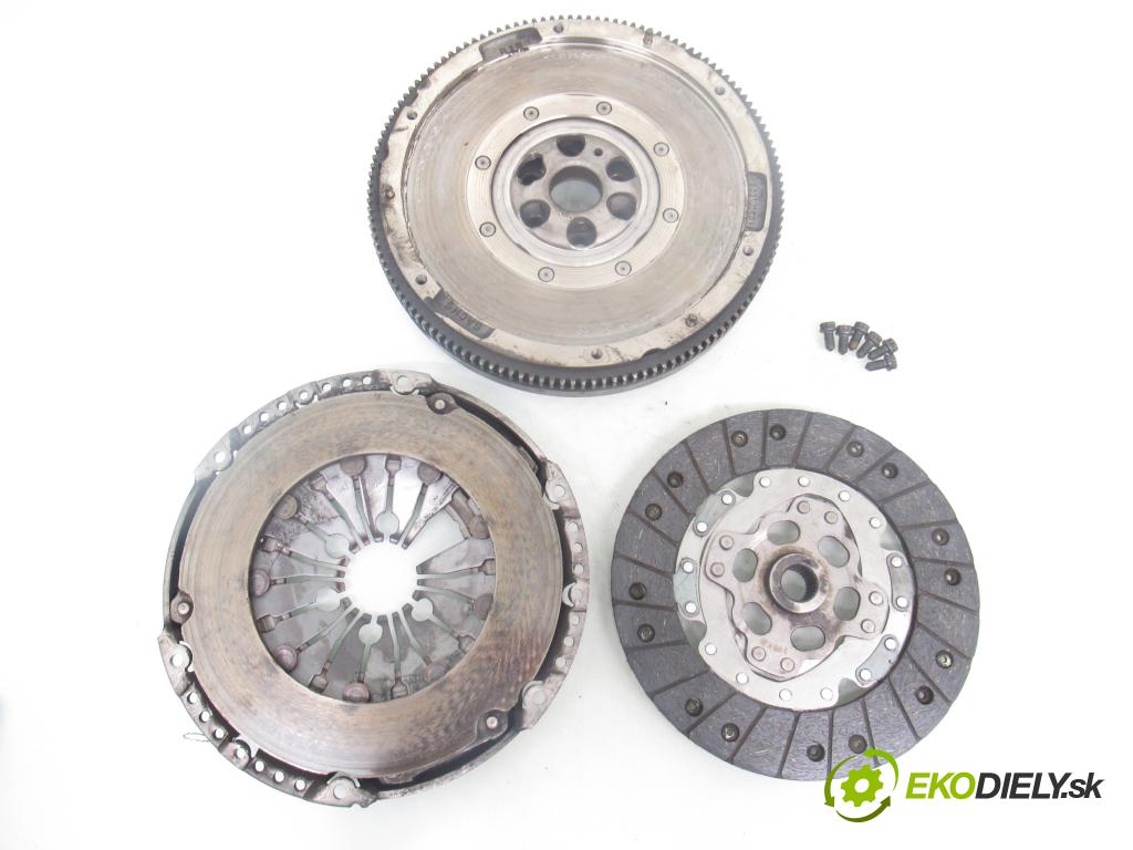 AUDI A6 (4B2, C5) SEDAN 1997 81,00 1.9 TDI 110 - AVG 1896,00 řemenice DUAL MASS / COMP 3082299335 ; 2221005095