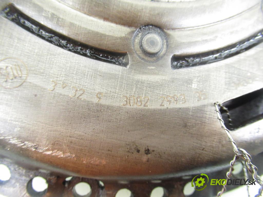 VW GOLF IV (1J1) HB 1998 66,00 1.9 TDI 90 - ALH 1896,00 Koleso dvojvrstvové 2289000041 ; 1864527337 ; 3082299335